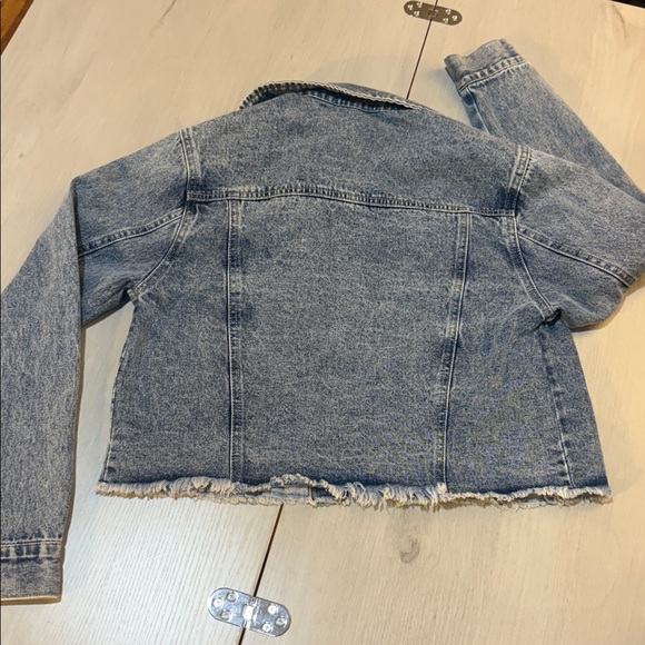 Francesca's Collections Light Blue Denim Jacket - Picture 7 of 8